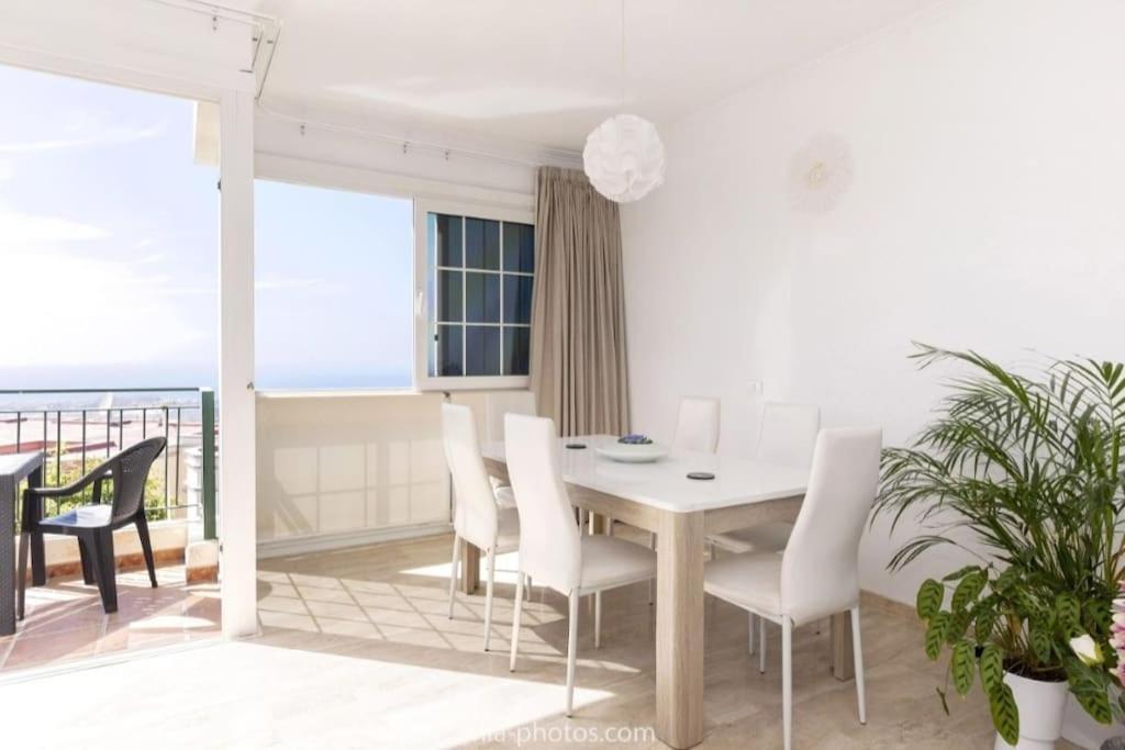 Private Pool 'Villa Vibe Tenerife' Sunset & Ocean View Chayofa 외부 사진