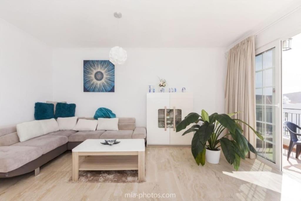 Private Pool 'Villa Vibe Tenerife' Sunset & Ocean View Chayofa 외부 사진