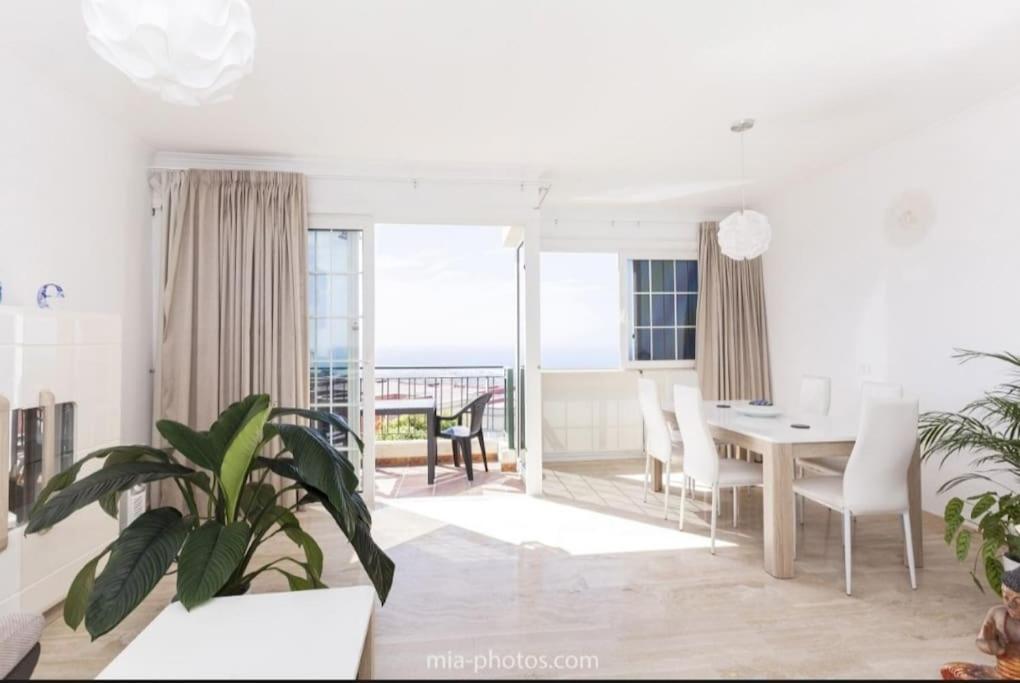 Private Pool 'Villa Vibe Tenerife' Sunset & Ocean View Chayofa 외부 사진